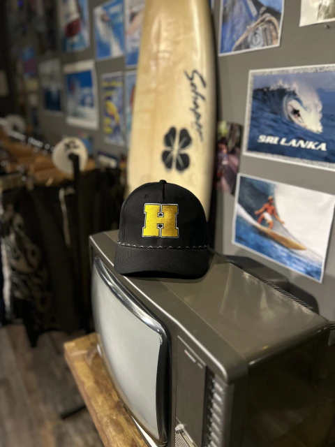 Gorra H
