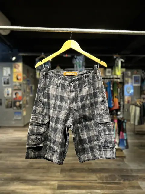 Bermuda Lee Dungarees, foto 1 de 4