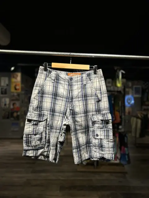 Bermuda Lee Dungarees, foto 1 de 5