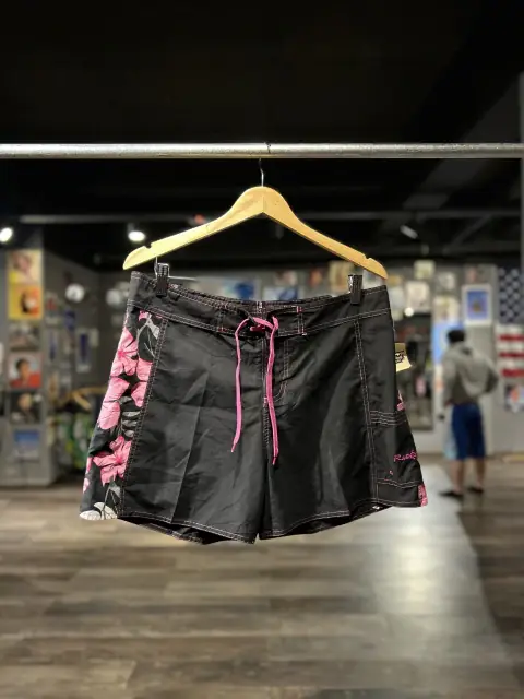 Boardshort Rainforest Cafe, foto 1 de 4
