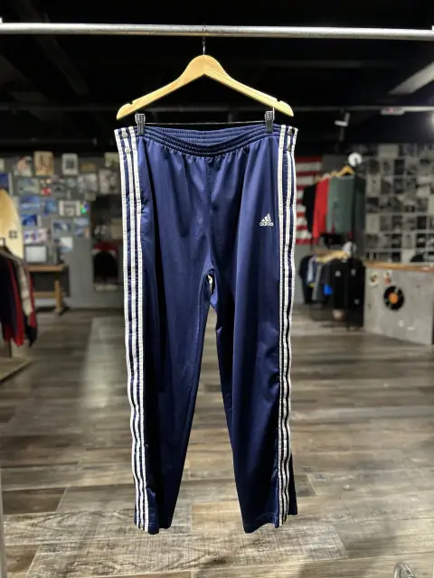 Pantalón Adidas, talle L